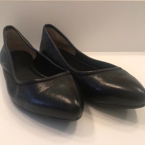 Black Frye flats